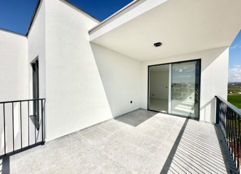 ISZTRIA, UMAG - Kiváló minőségű, 2 hálószobás, erkélyes lakás egy új épületben