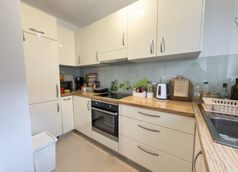 KRK SZIGET, BAŠKA - Modern és tágas lakás a tágabb központban