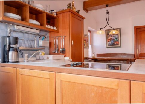 ISZTRIA, ROVINJ - Luxus és bútorozott apartman, első sor a tenger felé