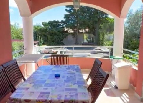 ISZTRIA, PREMANTURA - 3 hálószobás + nappalis lakás 2 parkolóhellyel, 1. emelet - STRAND KÖZEL!!