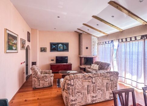 CRIKVENICA - Tágas ház gyönyörű kilátással a tengerre, 500 m-re a strandtól