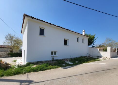 ISZTRIA, KANFANAR - Új építésű ház medencével