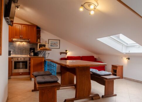 ISZTRIA, ROVINJ - Luxus és bútorozott apartman, első sor a tenger felé