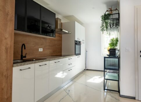 ISZTRIA, POREČ - Újonnan átalakított kőház medencével