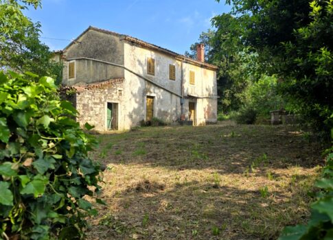 ISZTRIA, LABIN - Különálló kőház