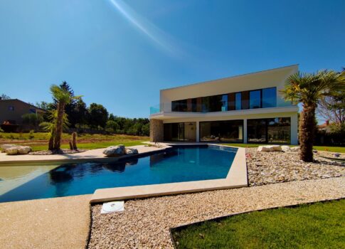 Ház Tinjan, 100m2