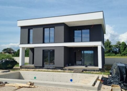 ISZTRIA, PÚLA - Modern luxusvilla medencével Štinjanban!