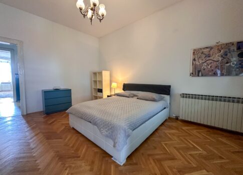 RIJEKA, KÖZPONT - elegáns, 4 hálószobás apartman 3 erkéllyel a városközpontban