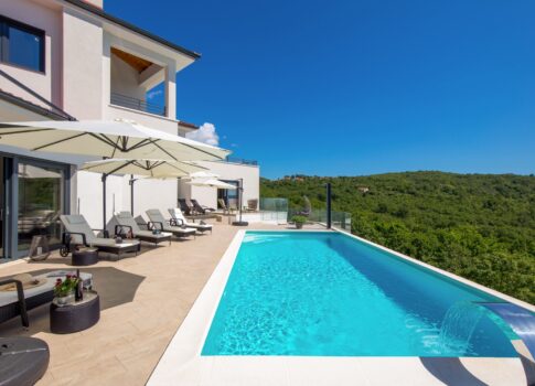 OPATIJA, BRSEČ – Exkluzív villa lenyűgöző kilátással