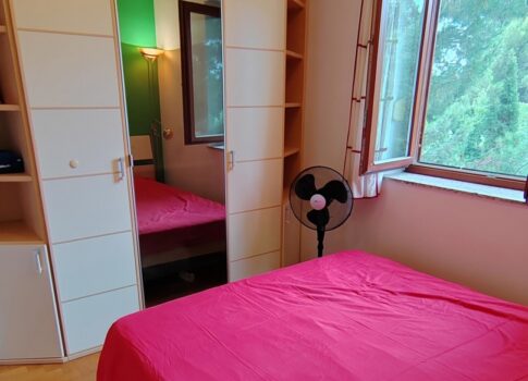 ISZTRIA, PREMANTURA - kétszintes apartman csendes helyen, mindössze pár lépésre a tengertől!