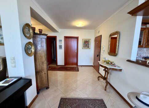 OPATIJA, VOLOSKO - RITKA! 115 m2 egy régi villában, tengerre néző kilátással