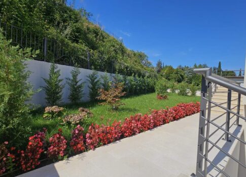 OPATIJA, LOVRAN - luxus apartman 141m2 medencével, 300 méterre a tengertől