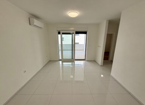 NOVI VINODOLSKI - Kétszobás lakás új épületben!