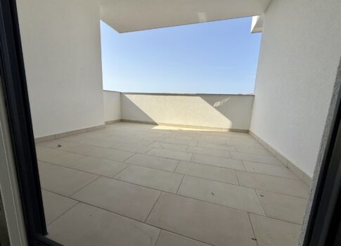 NOVI VINODOLSKI - Kétszobás lakás új épületben!