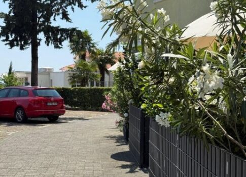 OPATIJA, KÖZPONT - 31m2-es stúdiólakás tengerre néző kilátással és úszómedencével