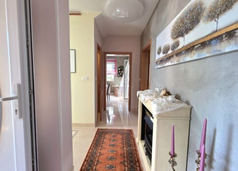 ISZTRIA, KAŠTELIR - Magánvilla csendes helyen, panorámás kilátással a tengerre