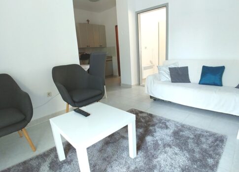 KRK SZIGET, KRK VÁROS - Ideális földszinti apartman parkolóval