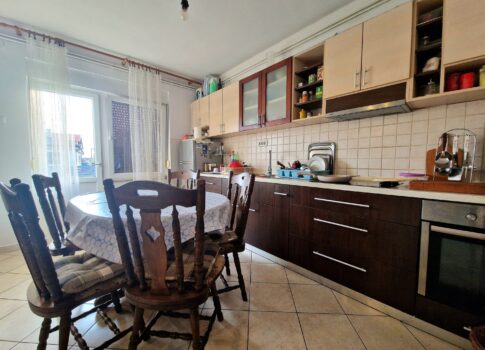 VIŠKOVO, MARINIĆI - 3 hálószoba + nappali 290 m2-es kerttel