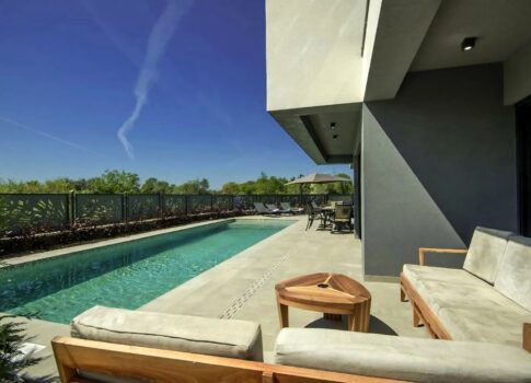 ISZTRIA, POREČ - Modern ház medencével a tenger közelében