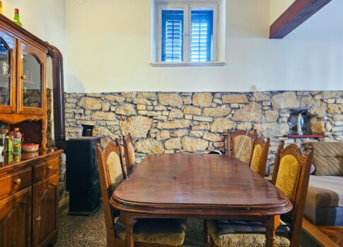 RIJEKA, KÖZPONT - 104 m2-es kétszintes apartman, udvarral és parkolóval