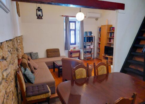 RIJEKA, KÖZPONT - 104 m2-es kétszintes apartman, udvarral és parkolóval