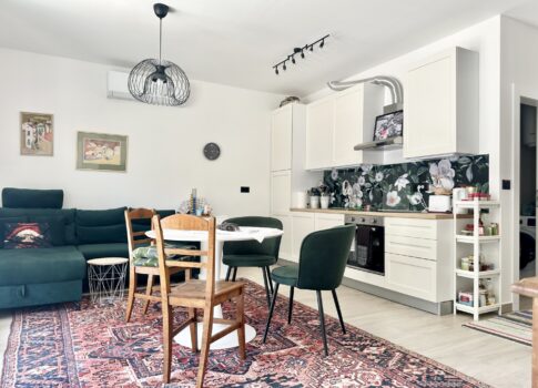 ISZTRIA, PLOMIN LUKA - Apartman az első sorban a tengertől