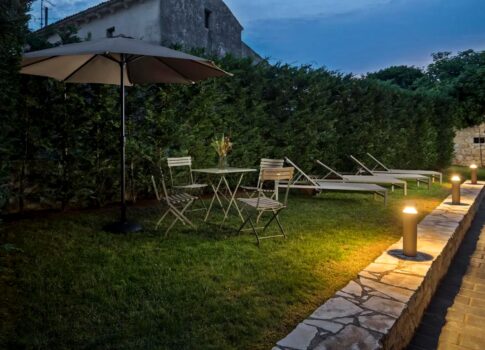 ISZTRIA, POREČ - Tervező kőház