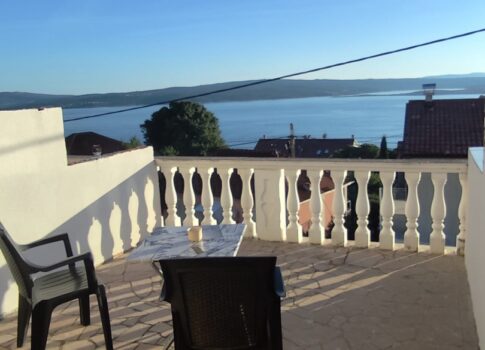 CRIKVENICA, DRAMALJ - apartman tágas terasszal és gyönyörű kilátással a tengerre