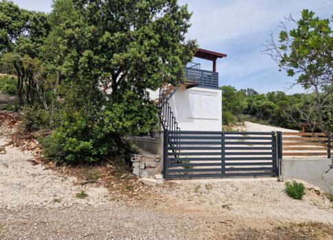 ISZTRIA, KRNICA - Családi ház 200 méterre a tengertől