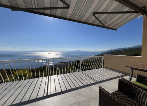 OPATIJA, BREGI - gyönyörű apartman panorámás kilátással a tengerre