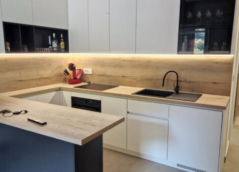 ISZTRIA, LABIN - Apartman az első sorban a tengertől