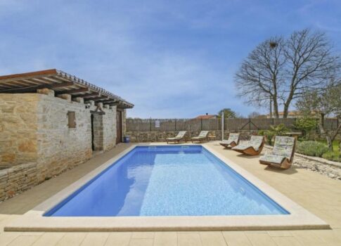 ISZTRIA, SVETVINČENAT - Kőszépség a természet szívében!