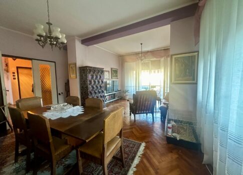 RIJEKA, POTOK - Nagy potenciállal rendelkező kúriai apartman csendes környéken, a központhoz közel, exkluzív kedvezménnyel a belsőépítészetre