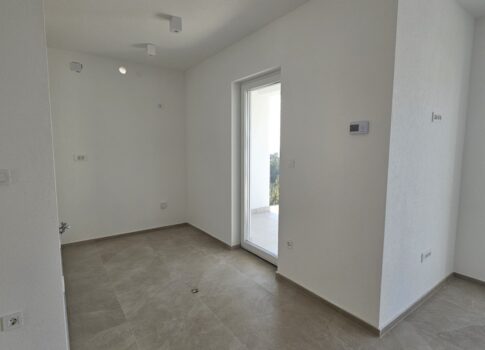 NOVI VINODOLSKI, SMOKVICA - lakás egy új épületben, közel a tengerhez