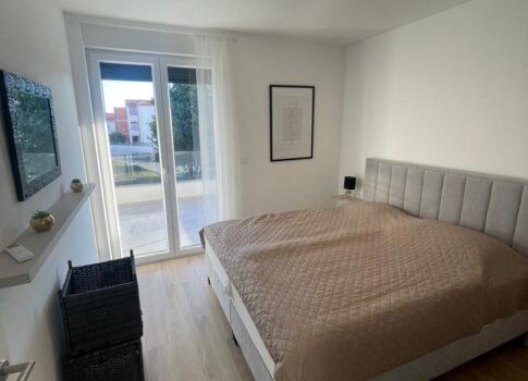 ISZTRIA, MEDULIN - Új épületben található apartman két parkolóhellyel, bútorozott, tengerre néző kilátással