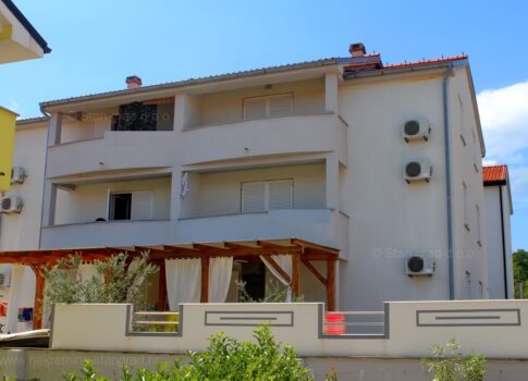 Uvala Soline, 2. emeleti apartman, kilátással a tengerre