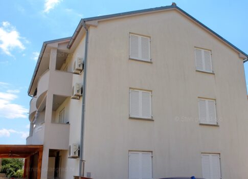 Uvala Soline, 2. emeleti apartman, kilátással a tengerre