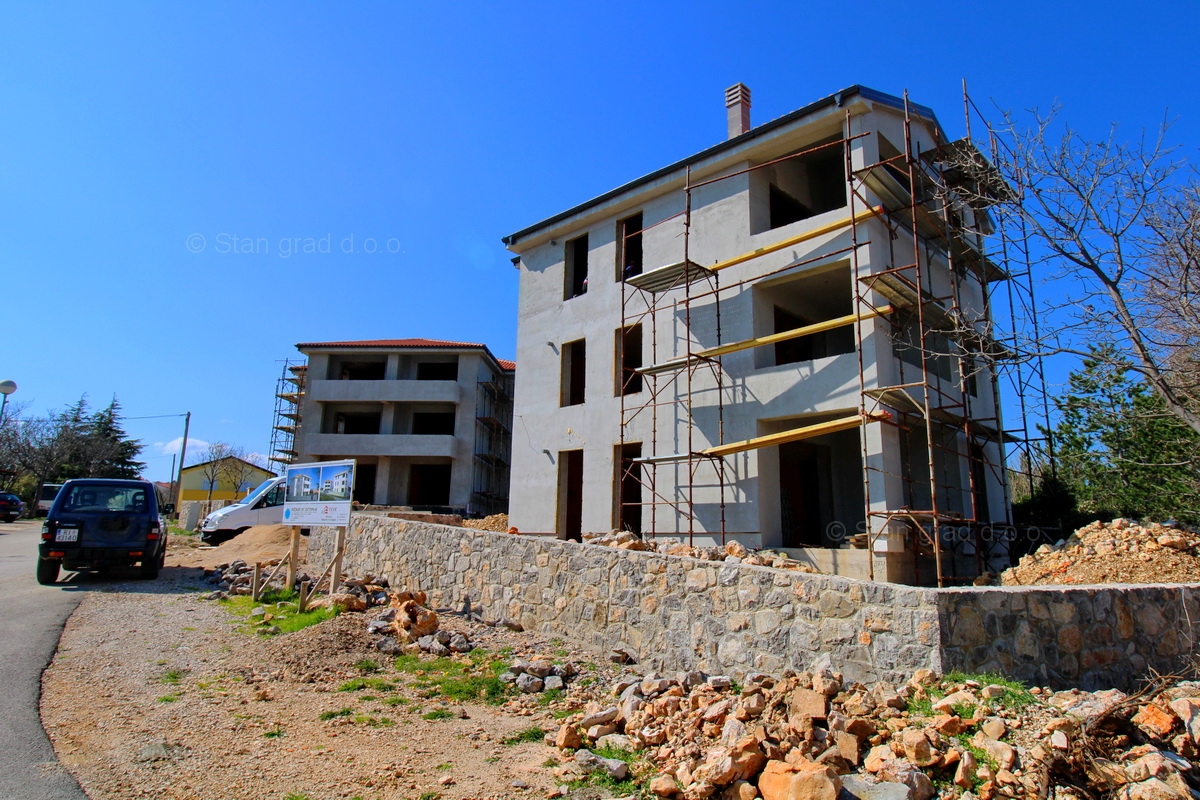 Šiló, új építésű, tengerre néző apartman a 2. emeleten