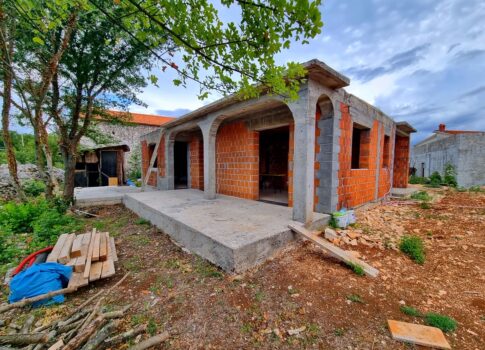 Soline öböl, két lakásos, tengerre néző ház eladó!