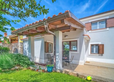 Dobrinj, környéke, felújított kőház csendes helyen!