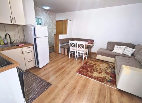 Malinska, nagyszerű egyszobás apartman a tenger közelében!