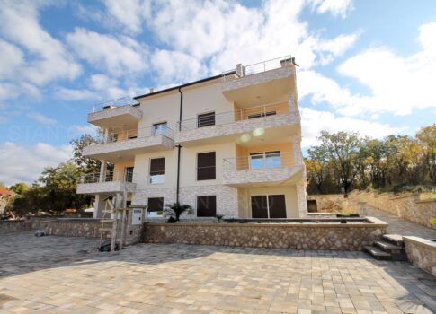 Njivice, apartman, gyönyörű kilátással a tengerre