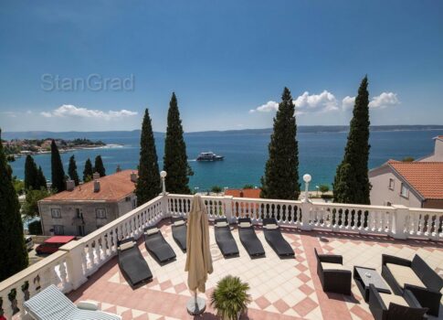 Gyönyörű szálloda vonzó helyen