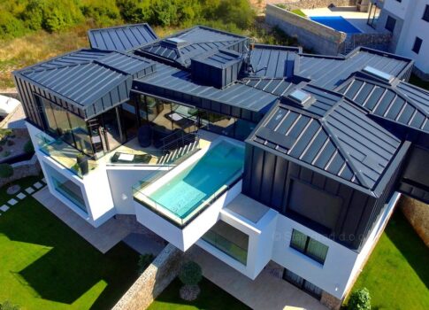 Malinska, modern penthouse medencével 80 m-re a tengertől