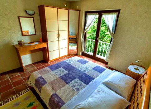 Punat, nagy ház medencével, 50 m-re a tengertől