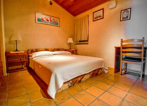 Punat, nagy ház medencével, 50 m-re a tengertől