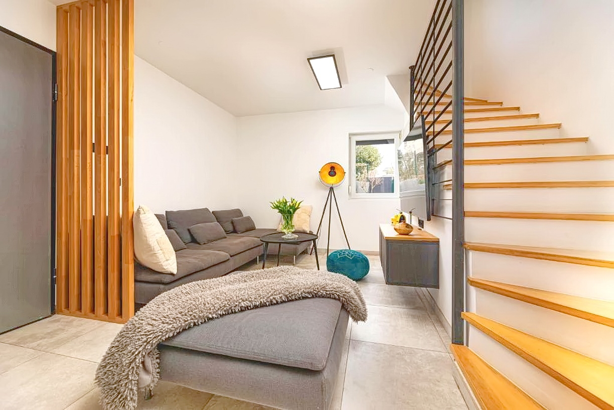 Malinska, gyönyörű háromszintes lakás kerttel és kilátással!