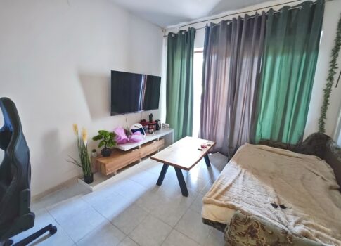 Krk, egy hálószobás apartman a földszinten kerttel!