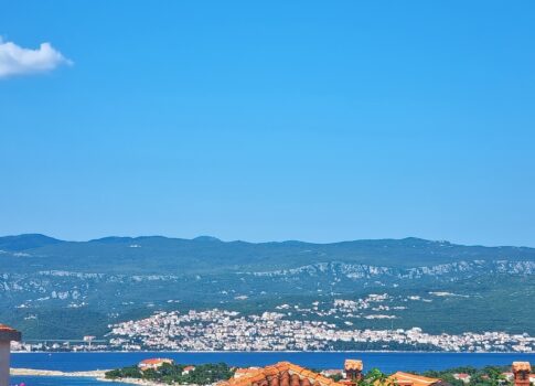 Šilo, egy 3 apartmanos ház gyönyörű kilátással a tengerre!