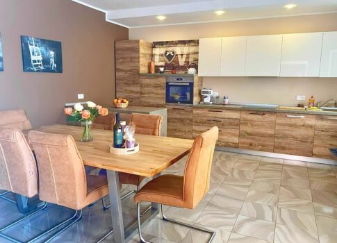 Soline-öböl, kertes családi ház a tenger közelében!